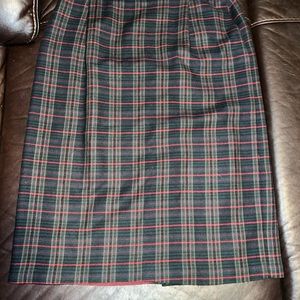 Size 16 Pure Wool Breckinridge Skirt